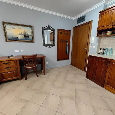 Cozy In Santa Marina Апартамент Созопол