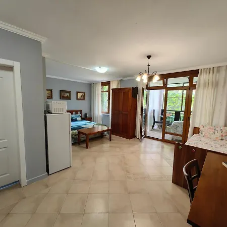 Cozy In Santa Marina Apartment